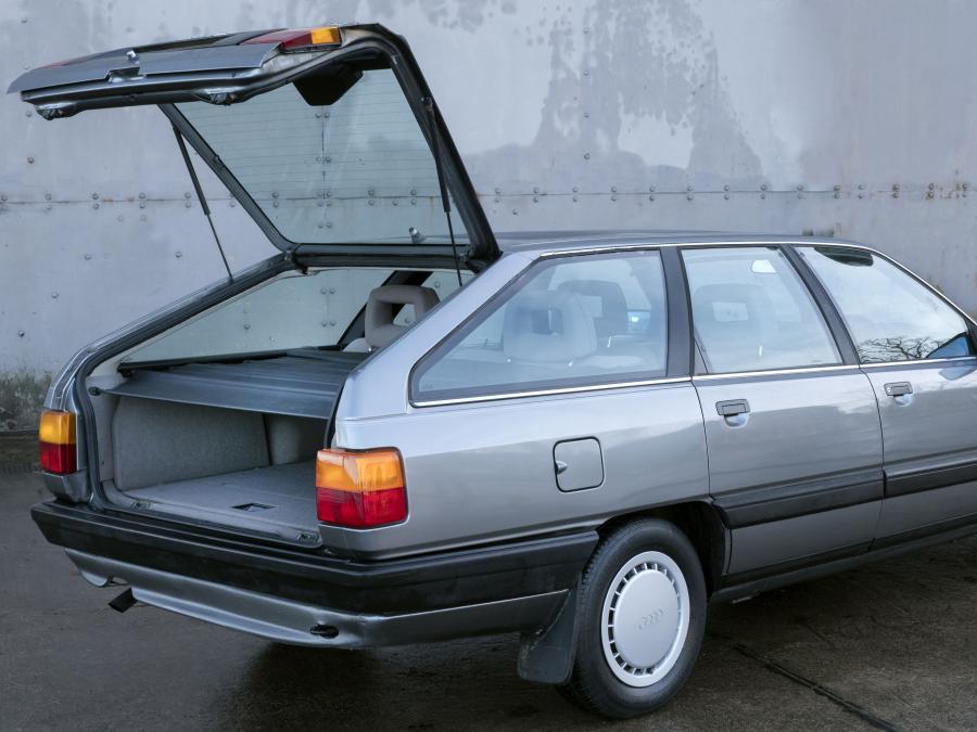 Багажник Audi 100 Avant (C3) 1988 года  (UK) (фото 9 из 11)